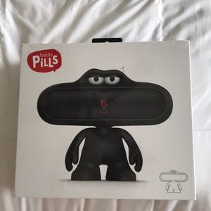 Beats pill holder